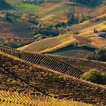 Le Rocche 1 * Cisterna dʼAsti