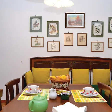 Le Rocche 1 * 시스테르나 다스티