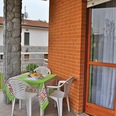 Le Rocche 1 Apartment